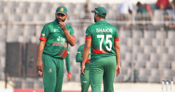 প্রথম ওয়ানডে হেরে তামিমের অধিনায়কত্ব নিয়ে প্রশ্নবিদ্ধ