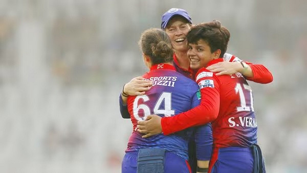 শেষ হলো রয়্যাল চ্যালেঞ্জার্স ব্যাঙ্গালোর ও দিল্লি ক্যাপিটালসের মধ্যকার ৩৮৬ রানের টি-২০ ম্যাচ