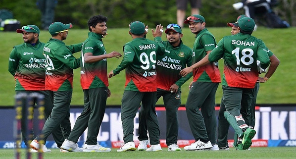 ইংল্যান্ডের বিপক্ষে জিততে হলে করতে হবে দূর্দান্ত পারফর্ম