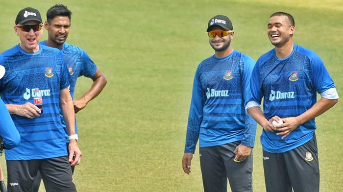 দুই দলের একাদশে একটি করে পরিবর্তন