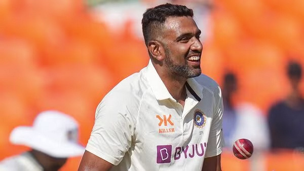 মুরলির রেকর্ড ভাঙার খুব কাছে অশ্বিন