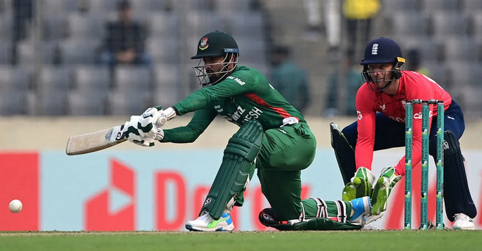 শান্ত ও লিটনের ব্যাটিং ঝড় চলছে