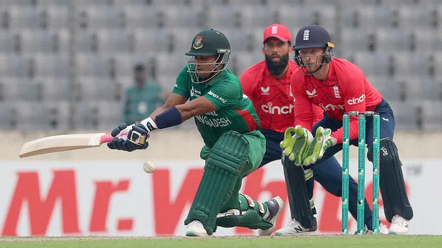 জাকিরের সর্বনাস, রনির পৌষ মাস