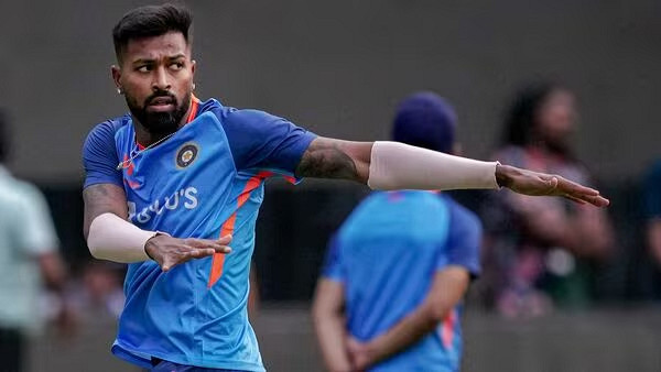দলে থাকার ১ শতাংশও যোগ্যতা নেই