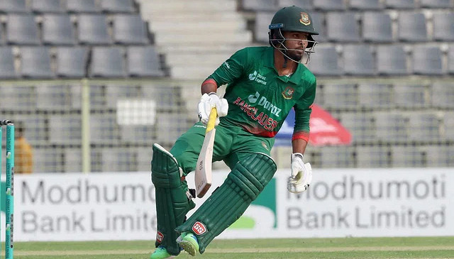 বাংলাদেশের ৩য় ব্যাটার হিসেবে ইতিহাস গড়লেন তৌহিদ হৃদয়
