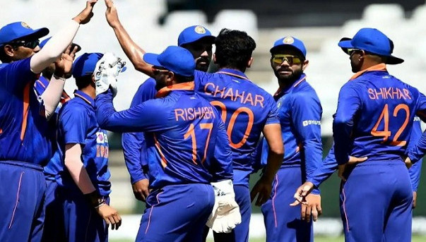 এক পরিবর্তন নিয়ে অস্ট্রেলিয়ার বিপক্ষে ২য় ওয়ানডে ম্যাচের জন্য শক্তিশালী একাদশ ঘোষণা করলো ভারত