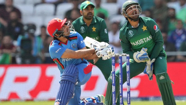 পাকিস্তানকে নিয়ে টুইটারে সমালোচনার ঝড়