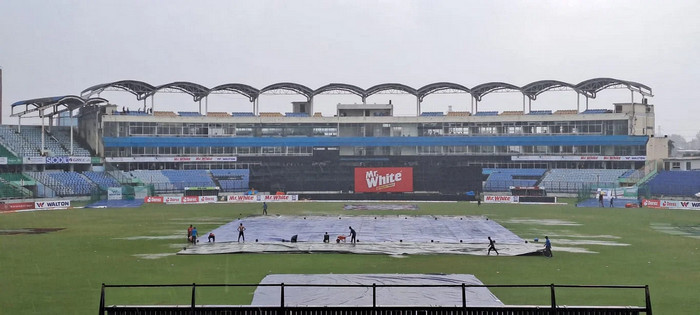 থেমেছে বৃষ্টি, সরানো হচ্ছে কাভার