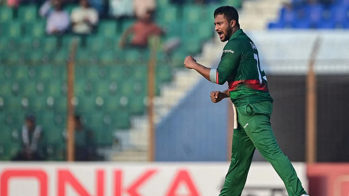 আন্তর্জাতিক টি-টোয়েন্টিতে শীর্ষ বোলার সাকিব