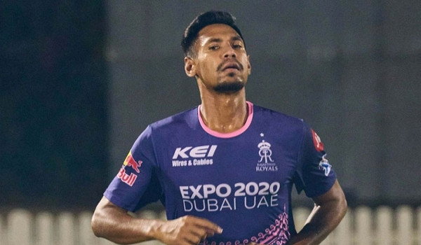 ব্রেকিং নিউজ: অফ ফর্মে থাকা মুস্তাফিজ দিল্লি ক্যাপিটালসের একাদশে জায়গা পাবে তো