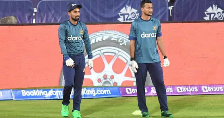 সাকিব-লিটনকে এনওসি না দেওয়ার আসল কারণ জানালেন রাজ্জাক