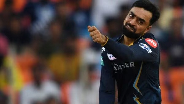 জেতা ম্যাচ হারার পথে কলকাতা, দেখেনিন সর্বশেষ স্কোর