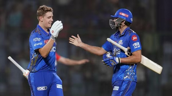 ম্যাচের শেষ বলে ২ রান নেওয়ার আগে হেলমেটটা খুলে ফেলার রহস্য ফাঁস করলেন গ্রিন