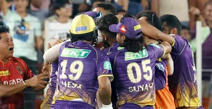 জমে উঠেছে আইপিএলের পয়েন্ট টেবিল, দেখেনিন দিল্লি ও কলকাতার অবস্থান
