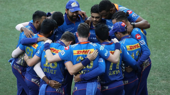 কলকাতার বিপক্ষে শক্তিশালী একাদশ ঘোষণা করলো মুম্বই