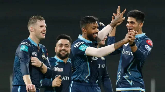 মুম্বই ইন্ডিয়ান্সের বিপক্ষে শক্তিশালী একাদশ ঘোষণা করলো গুজরাট টাইটান্স