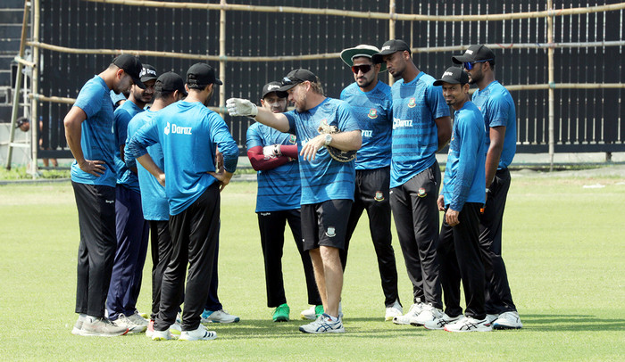 রবিবার ইংল্যান্ডের বিমান ধরবেন টাইগাররা