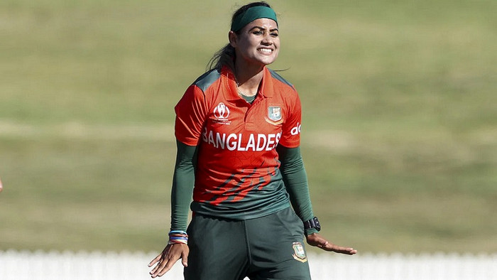 শুরুতেই উইকেট তুলে নিল বাংলাদেশ