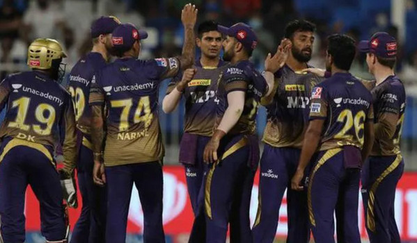 যে কারনে কলকাতার ১২ খেলোয়াড়কেই জরিমানা করলো বিসিসিআই