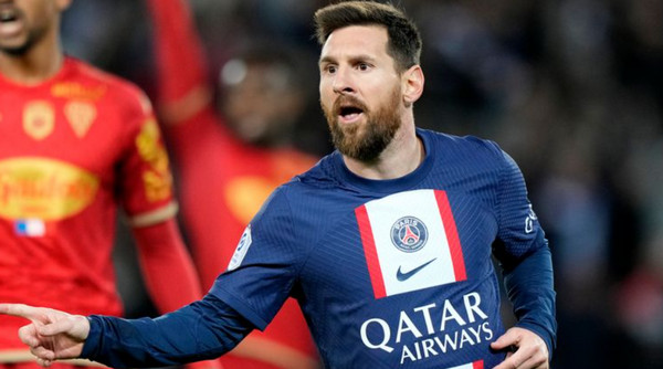 ‘মেসি বার্সায় ফেরার ধারকাছেও নেই’