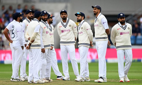 অজিদের বিপক্ষে ভারতের সেরা একাদশ জানালেন আকাশ চোপড়া