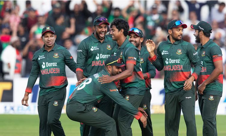 এবার মশার হানায় কুপোকাত বাংলার যে বাঘ