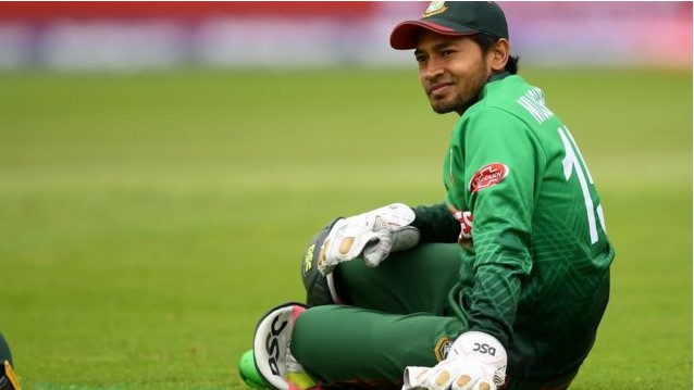 যে কারণে এশিয়া কাপ বাদ দিয়ে দেশে ফিরছেন মুশফিক