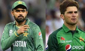 পাকিস্তান ড্রেসিংরুমে হাতাহাতি ও তর্কাতর্কি