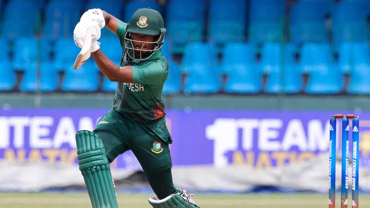 আবারো উইকেটের পতন টাইগার টিমে