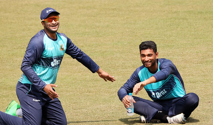 মাহমুদউল্লাহ সাকিব ভারতে অবস্থানের অনুভূতি প্রকাশ করলেন