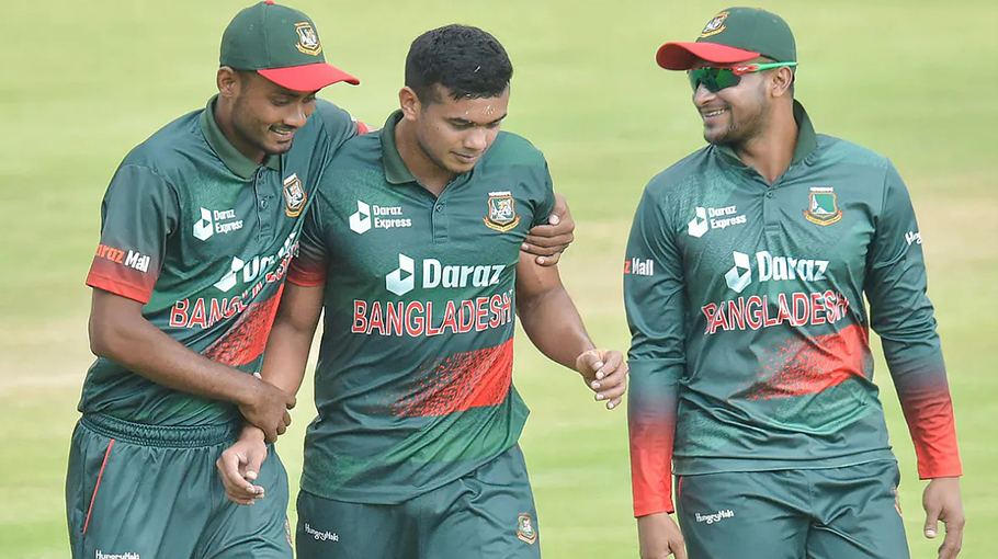 ভারত বিশ্বকাপে খাবারের তালিকা জানালেন সাকিব-তাসকিন