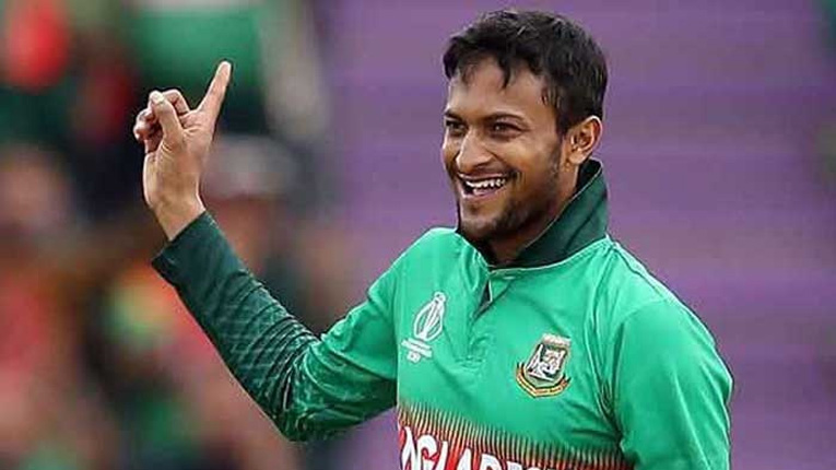 সাকিবের হাতেই আফগান ওপেনিং জুটি ভাঙ্গলো