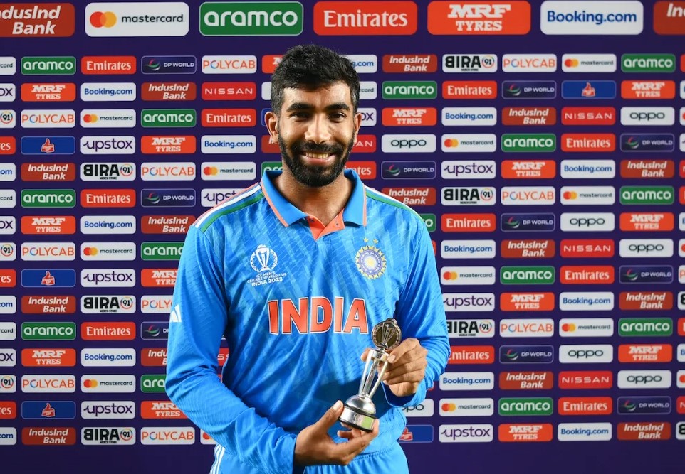 পাকিস্তানের রিজওয়ানের কাপল  পুড়িয়ে ম্যান অব দ্য ম্যাচ হলো বুমরাহ