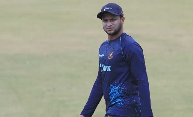 সাকিবের খেলা বা না খেলা নিয়ে চিন্তিত নন ভারতীয় কোচ
