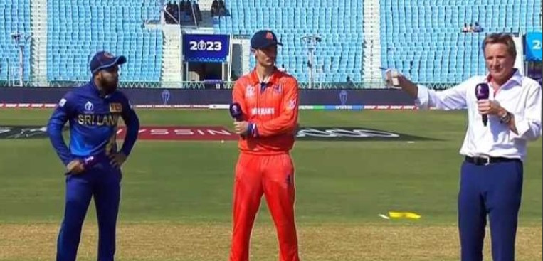 শ্রীলঙ্কার বিপক্ষে ব্যাট করছে নেদারল্যান্ডস