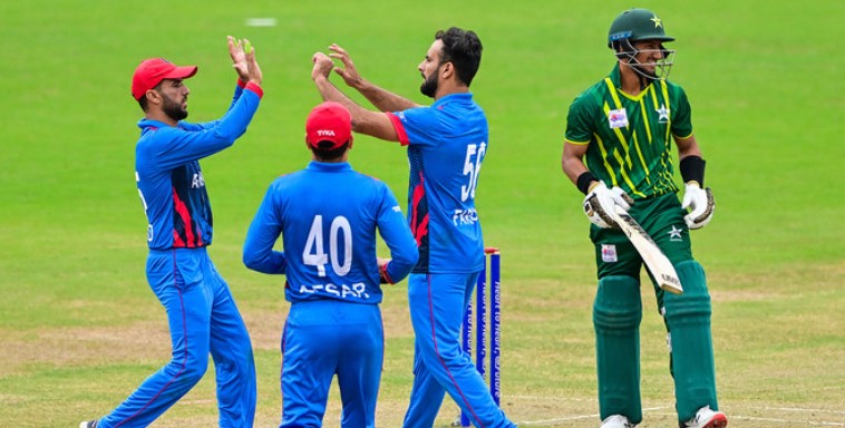 জয়ের জন্য নতুন কৌশলে আফগানিস্তান, পাকিস্তানের জন্য দর্শকদের ‘প্রার্থনা’
