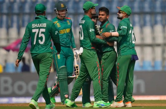 চারশো করা দঃ আফ্রিকা শিবিরে শুরুতেই বড় ধাক্কা, ৩ রানেই নেই ২ ব্যাটার, স্কোর আপডেট