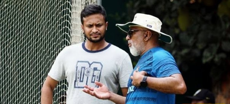 ঢাকায় ফিরে সাকিব প্রমান করল ব্যর্থ বিসিবির কোচিং প্যানেল
