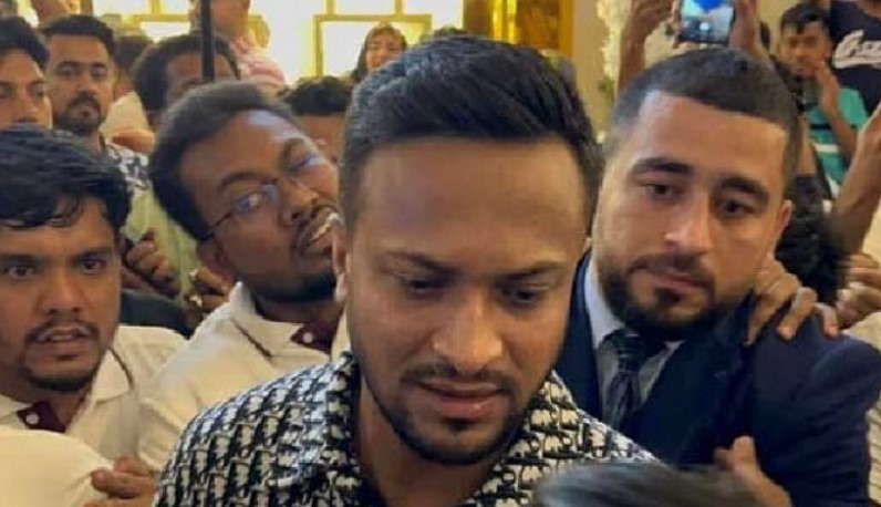 ‘সাকিব দেশের হয়ে খেলছে না, ওর চিন্তা-ভাবনা কাজ করে অ-ক্রিকেটীয় প্রসেস’