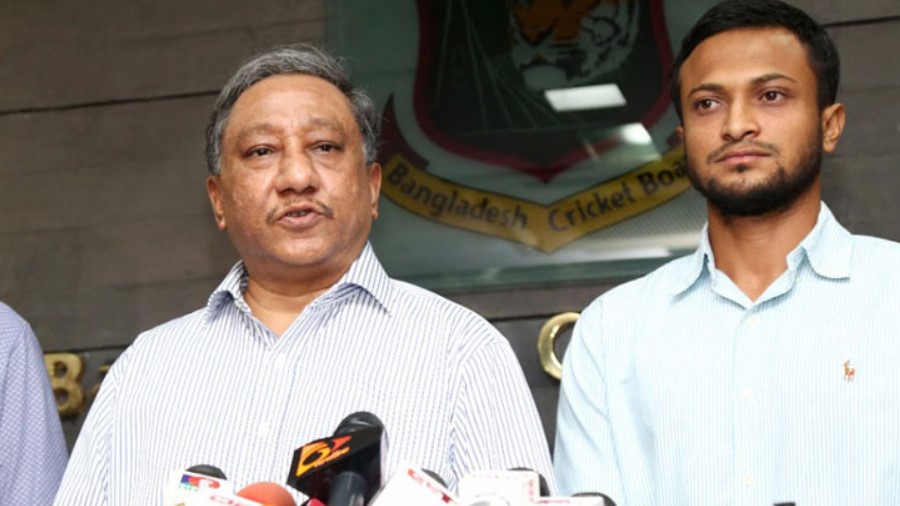 ‘আমি নিজে কিছু করতে পারি না’