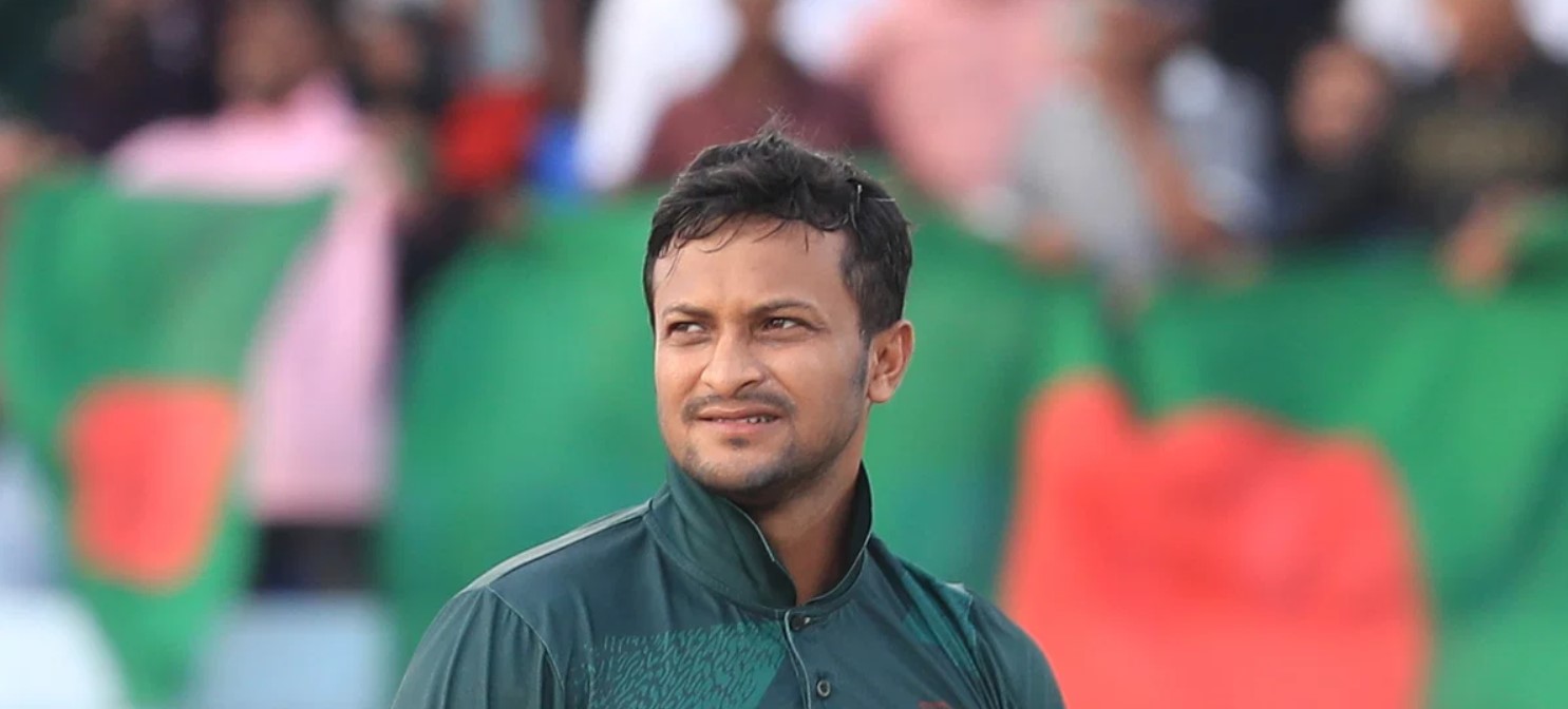 “এই দলকে দেখে আর মনে হয় না এটা বাংলাদেশ দল”