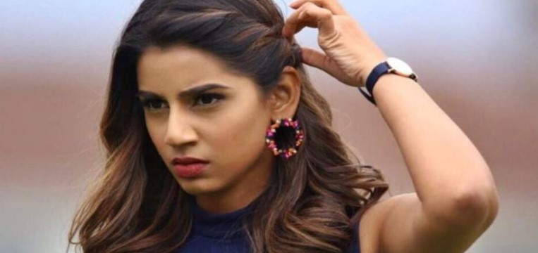 স্ত্রী উপস্থাপিকা হওয়ার কারণে বুমরাহ যে সুবিধা পেলেন; শুনলে অবাক হবেন