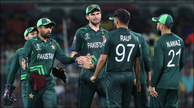 রাত পোহালেই পাকিস্তানের ভাগ্য পরীক্ষা