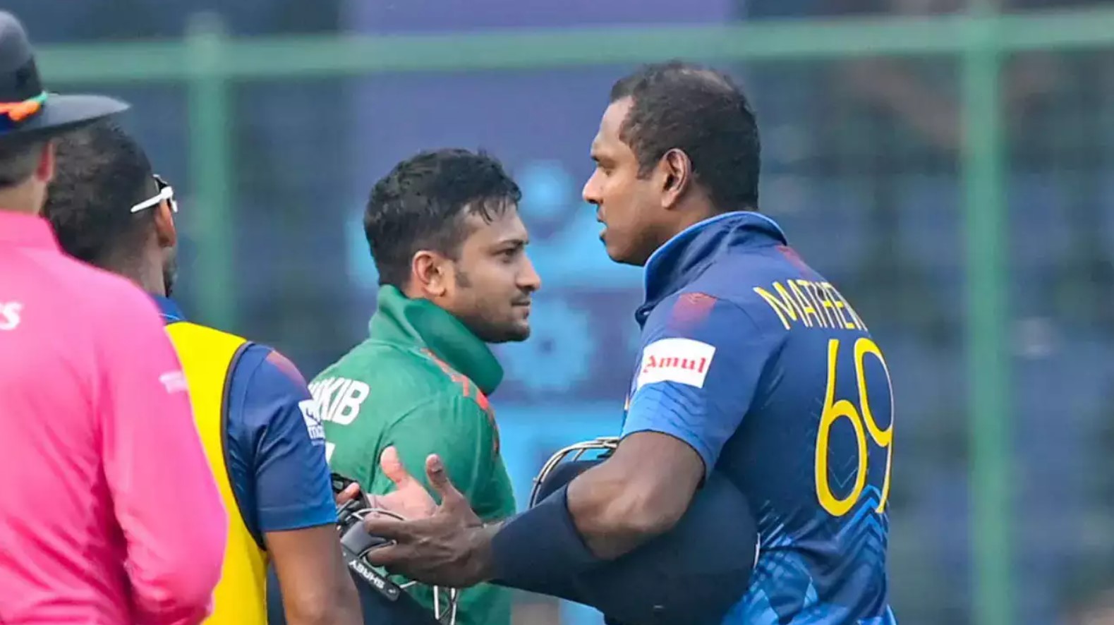 সাকিবকে কঠিন হুশিয়ারি সংকেত দিলেন ম্যাথিউসের ভাই