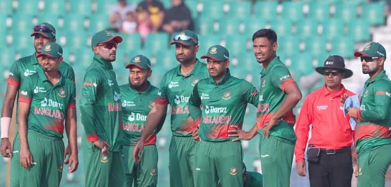 দুঃশ্চিন্তার মেঘ সরিয়ে চ্যাম্পিয়ন্স ট্রফির অনেকটাই কাছাকাছি টাইগাররা
