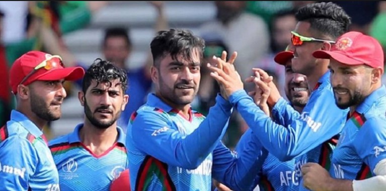 হঠাৎ বিশ্বকাপের মাঝেই অবসরের সিদ্ধান্ত নিলেন আফগান তারকা