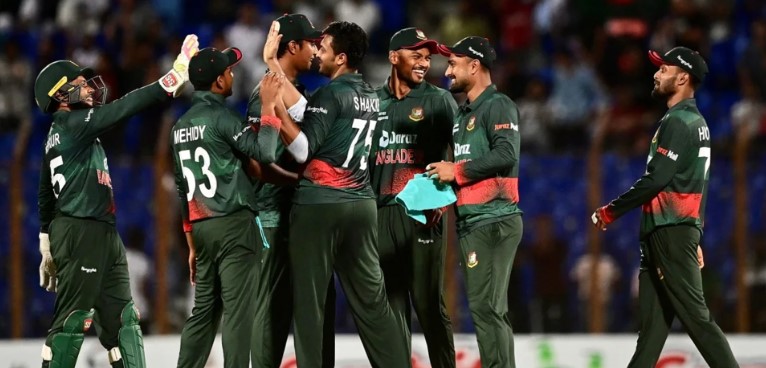 তামিমকে দেওয়া কষ্ট নিজেদের কাঁধে নিয়ে খালি হাতে দেশে ফিরলো বাংলাদেশ দল