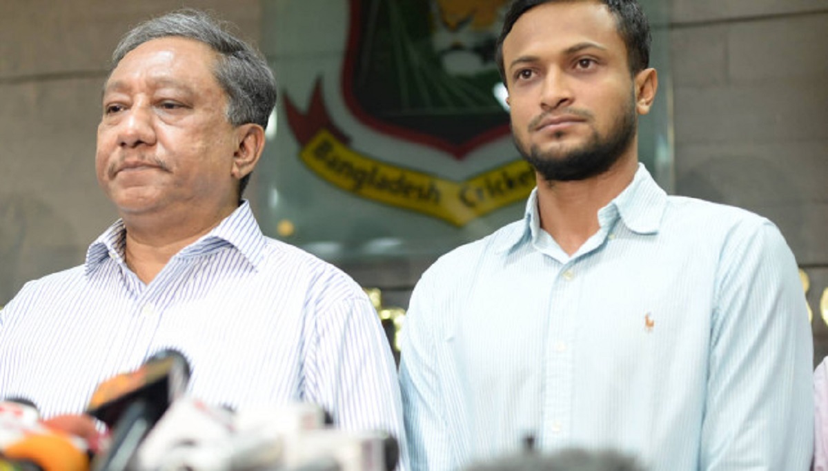 ব্রেকিং নিউজঃ পাপন ও সাকিবের পদত্যাগ চেয়ে নোটিশ জারি