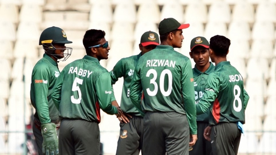 তাজা খবরঃ বাংলাদেশের কাছে ভারতের বিশাল ব্যবধানের হার