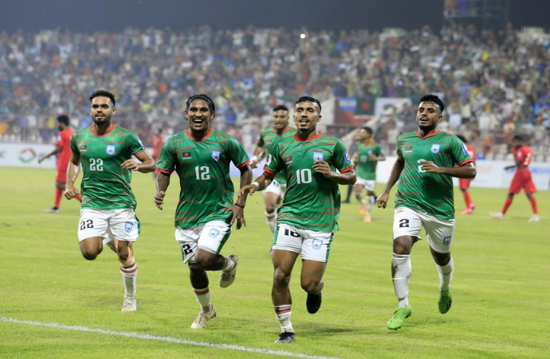 চোখের পলকে অস্ট্রেলিয়ার কাছে বড় ব্যবধানে হারল বাংলাদেশ 